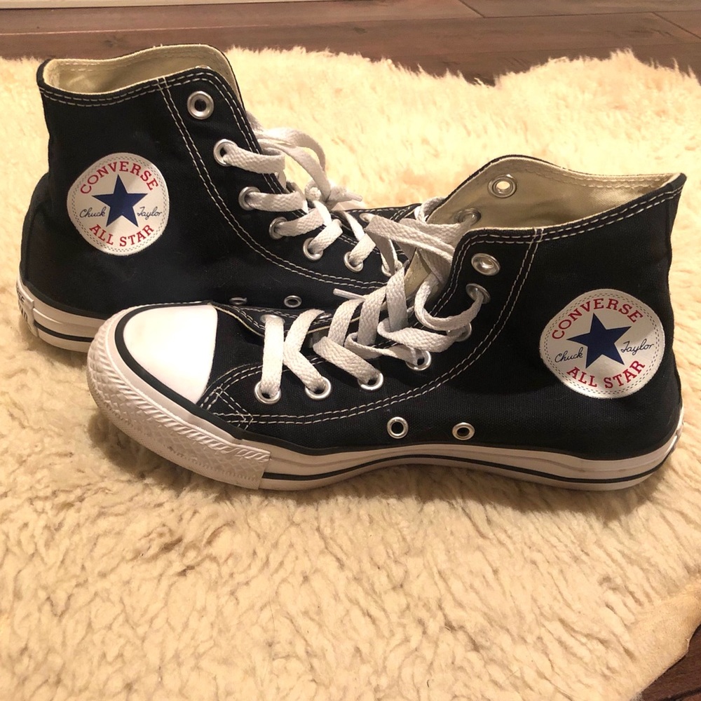 Hightop Converse: Size 7, black